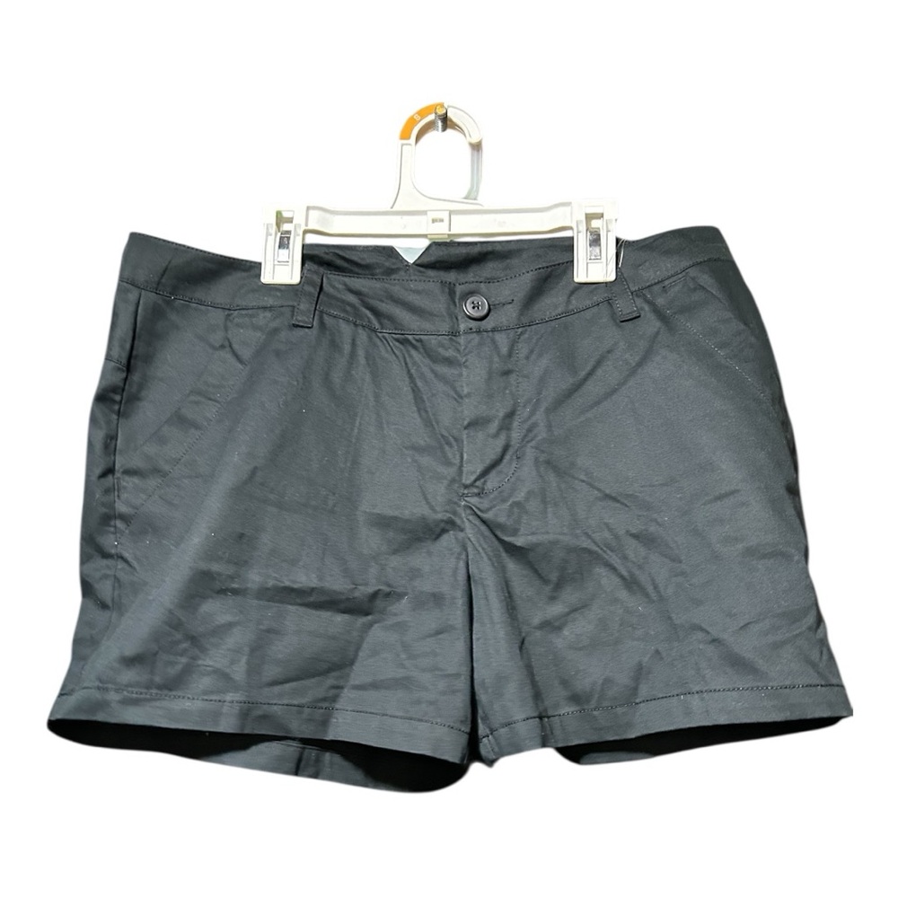 Columbia Black Cargo Shorts Functional Design